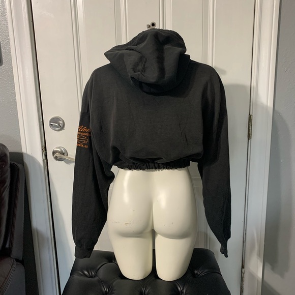 Harley Davidson crop hoodie size Medium. - Picture 2 of 4